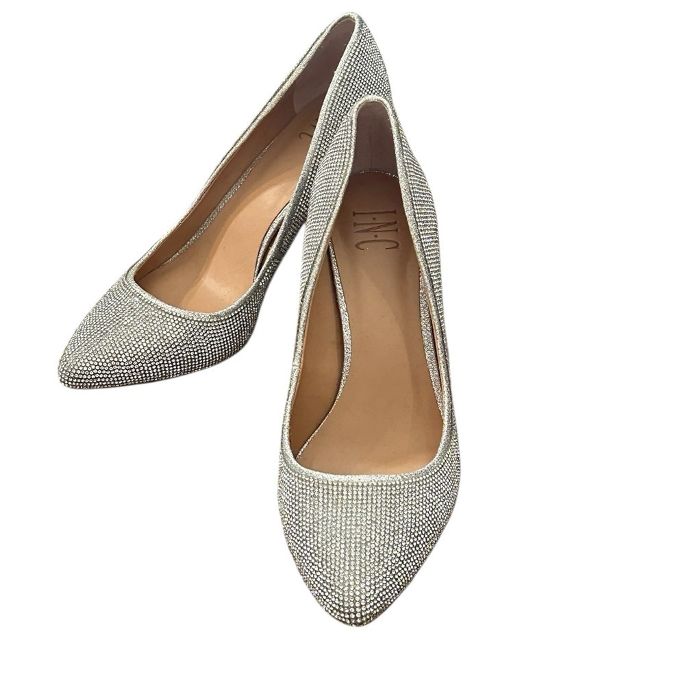 INC International Concepts Zitah Silver Crystals Pointed Toe Pumps Heels US 8.5 - Picture 3 of 10